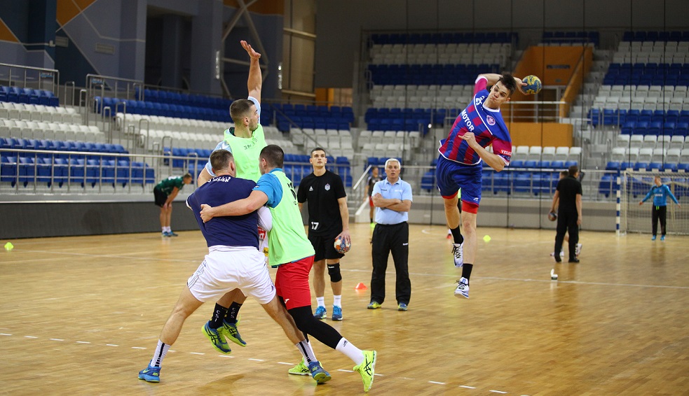 Посмотрим, как парни покажут себя на предстоящих турнирах в Польше и Испании фото Козельский 053