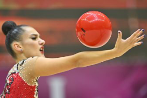 Алина Горносько выиграла многоборье на международном турнире в Пекине