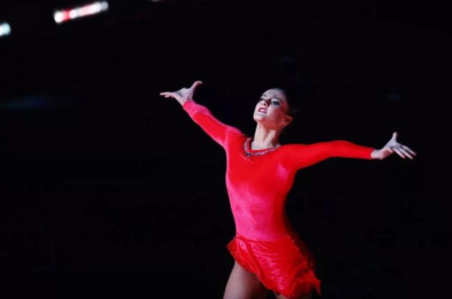 Алина Горносько вышла в финалы упражнений с мячом и обручем на втором этапе Кубка мира по художественной гимнастике