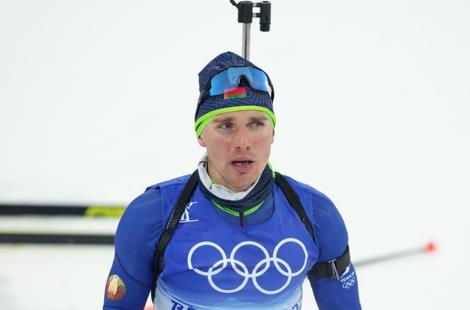 Антон Смольский занял четвёртое место в спринте на чемпионате России по биатлону