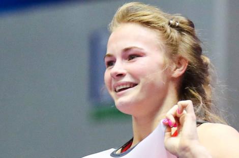 Арина Мартынова завоевала золотую медаль чемпионате Европы по борьбе