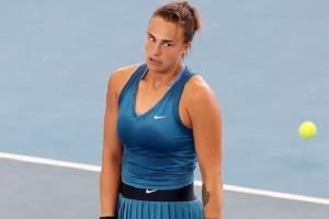 Арина Собаленко выбыла с турнира в Аделаиде
