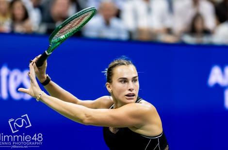 Арина Соболенко потерпела поражение от чешки Николы Бартуньковой (4:6, 3:6)