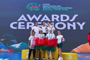 Белоруски Мария Гнедчик и Анастасия Орел стали чемпионками мира по современному пятиборью в эстафете