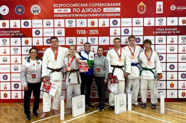Белорусские спортсмены выиграли девять медалей турнира по дзюдо в Туле 