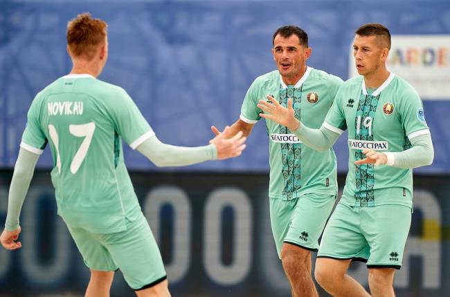 Белорусы победили швейцарцев на старте плей-офф суперфинала Евролиги по пляжному футболу
