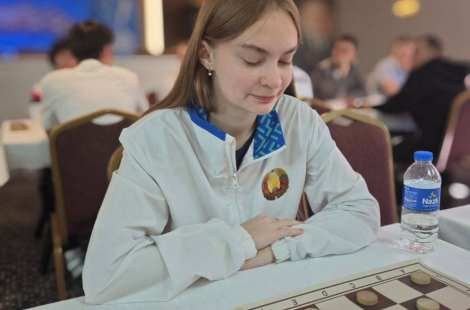 Белорусы завоевали пять наград в быстрой программе молодежного чемпионата мира по шашкам