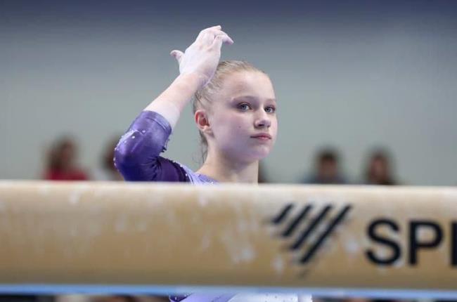 Егор Шарамков и Елена Титовец завоевали «золото» на этапе Кубка мира по спортивной гимнастике 