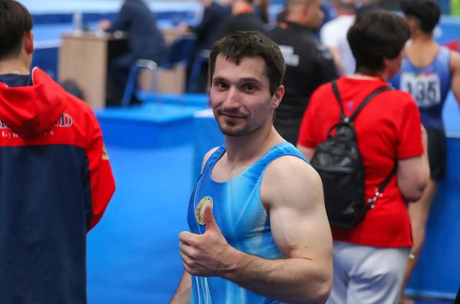 Егор Шарамков завоевал «серебро» на этапе Кубка вызова по спортивной гимнастике в Париже 