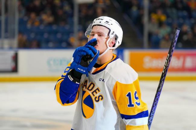 Егор Сидоров помог «Саскатуну» выйти в четвертьфинал плей-офф WHL