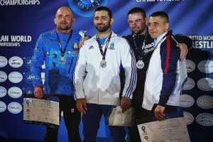 Ещё одна медаль чемпионата мира по борьбе среди ветеранов в копилке страны 