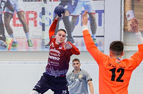 Гандболисты минского СКА забросили почти полсотни мячей в ворота «МАЗ-Орши»