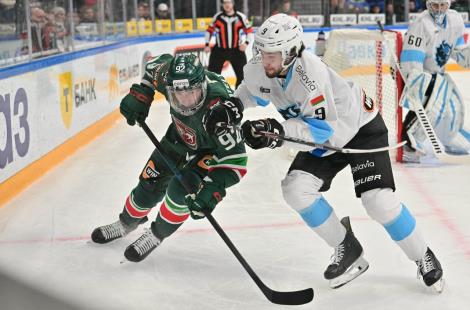 Хоккеисты минского «Динамо» одержали гостевую победу над «Ак Барсом» (7:3)