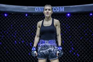 One Championship: Екатерина Вандарьева проведёт бой с Супергёрл