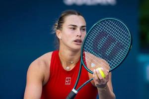 Первая ракетка мира Арина Соболенко пробилась в третий круг престижного турнира WTA-1000 в Майами. 