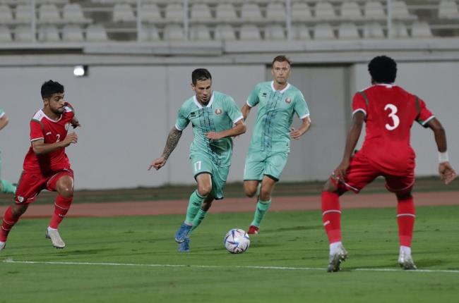 Сборная Беларуси по футболу потерпела поражение от команды Омана (0:2)