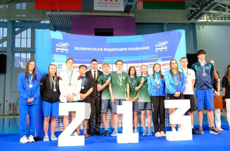 В Минске завершились Республиканские соревнования среди УОР по плаванию