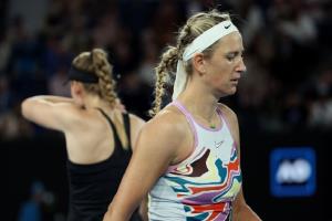 Виктория Азаренко уступила Елене Рыбакиной в полуфинале Australian Open (6:7, 3:6)