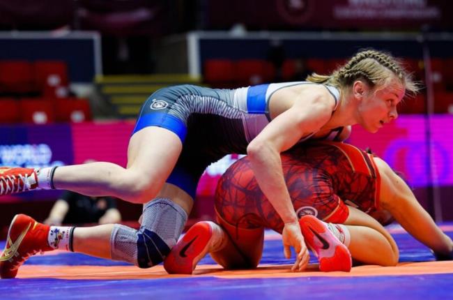 Виктория Волк и Ольга Гордей завоевали бронзовые медали чемпионата Европы по борьбе U23