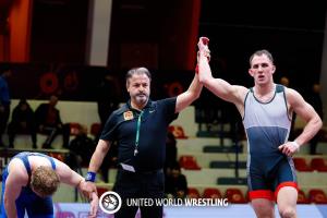Владислав Козлов стал чемпионом Европы U-23 по борьбе среди молодежи 