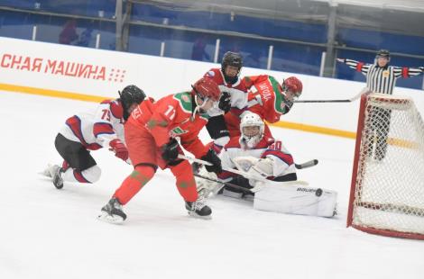 Женская сборная Беларуси по хоккею U-18 обыграла соперниц из китайской провинции Сычуань (5:2)